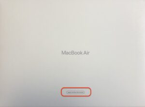 購入したMacBook Airの箱